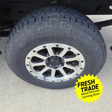 More photos of 2005 GMC Sierra 1500 SLE at Mike Molstead Chevrolet, GMC, IA