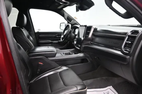 More photos of 2022 Ram 1500 Limited at Mike Molstead Chevrolet, GMC, IA