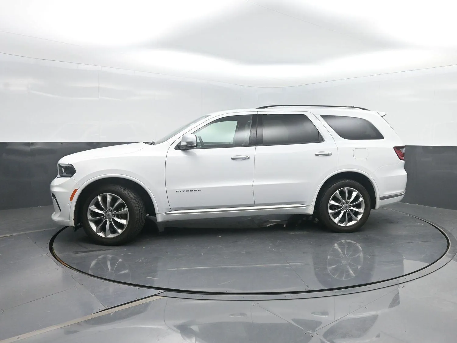 White 2024 Dodge Durango Citadel for sale in Charles City, IA