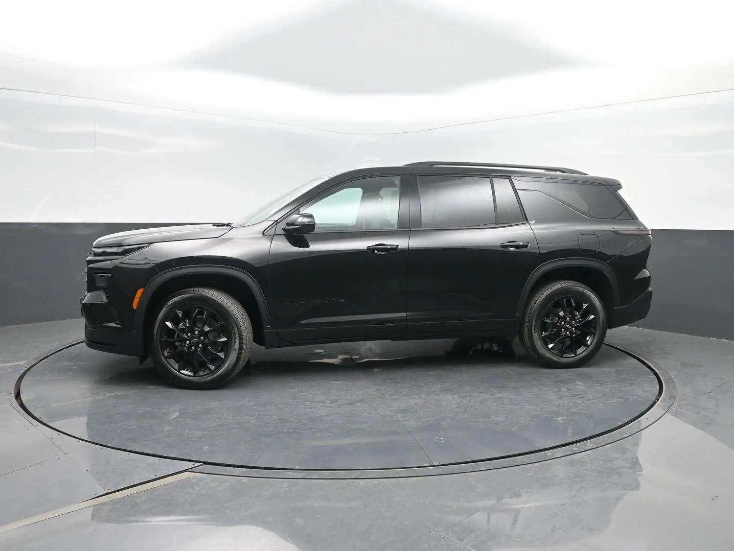 Black 2026 Chevrolet Traverse AWD LT for sale in Charles City, IA