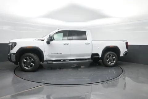 White 2026 GMC Sierra 2500 HD SLT for sale in Charles City, IA