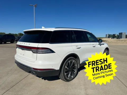 More photos of 2022 Lincoln Aviator Reserve at Mike Molstead Chevrolet, GMC, IA