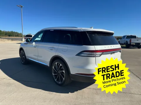 More photos of 2022 Lincoln Aviator Reserve at Mike Molstead Chevrolet, GMC, IA