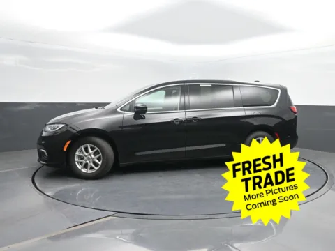 Black 2024 Chrysler Pacifica Touring L for sale in Charles City, IA