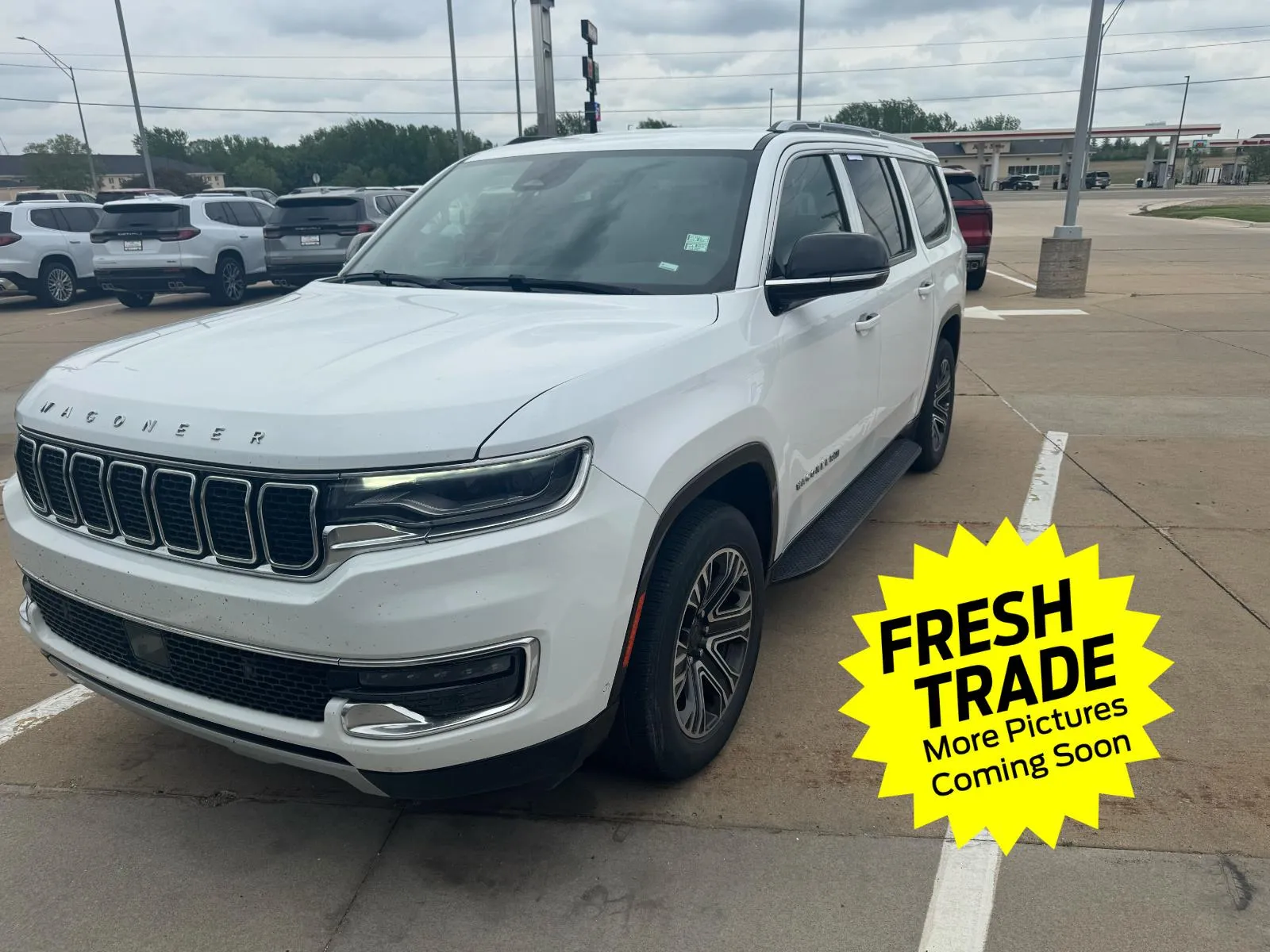 White 2023 Jeep Wagoneer L Series II for sale in Charles City, IA