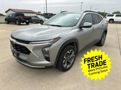 Gray 2024 Chevrolet Trax LT for sale in Charles City, IA