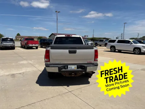 More photos of 2009 GMC Sierra 2500HD SLT at Mike Molstead Chevrolet, GMC, IA