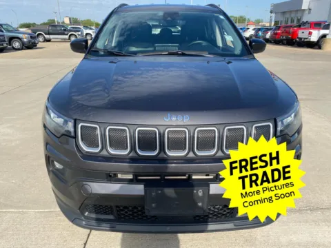 More photos of 2022 Jeep Compass Latitude at Mike Molstead Chevrolet, GMC, IA