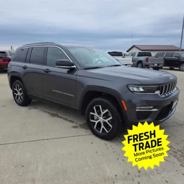 Another view of 2025 Jeep Grand Cherokee Limited for sale in Charles City, IA at Mike Molstead Chevrolet, GMC
