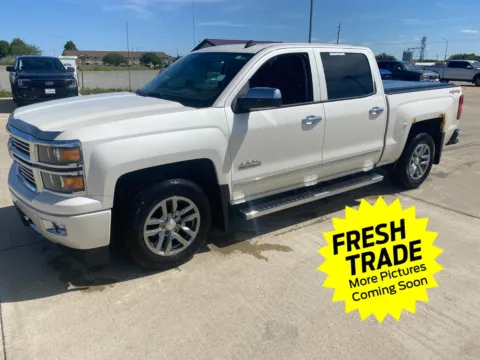 White 2014 Chevrolet Silverado 1500 High Country for sale in Charles City, IA