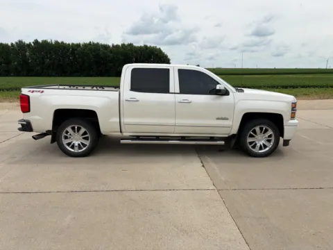More photos of 2014 Chevrolet Silverado 1500 High Country at Mike Molstead Chevrolet, GMC, IA