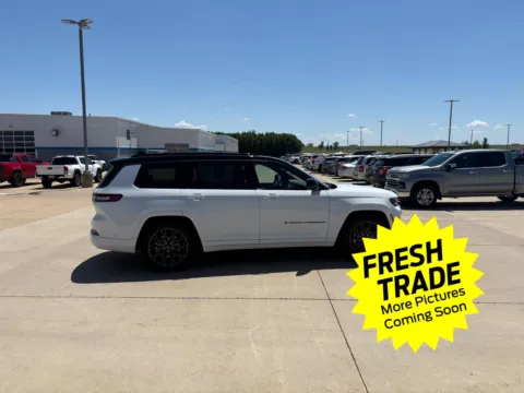 More photos of 2026 Jeep Grand Cherokee L Summit at Mike Molstead Chevrolet, GMC, IA
