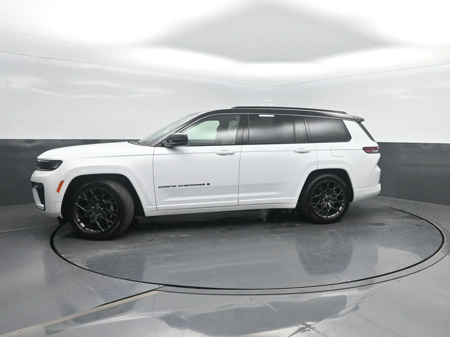 White 2026 Jeep Grand Cherokee L Summit for sale in Charles City, IA