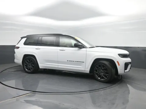 Another view of 2026 Jeep Grand Cherokee L Summit for sale in Charles City, IA at Mike Molstead Chevrolet, GMC
