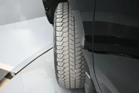 More photos of 2023 Ford Explorer Limited at Mike Molstead Chevrolet, GMC, IA