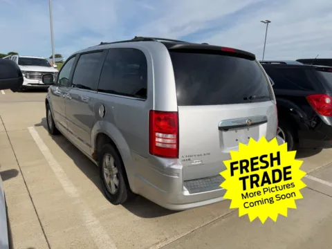 More photos of 2009 Chrysler Town & Country Touring at Mike Molstead Chevrolet, GMC, IA