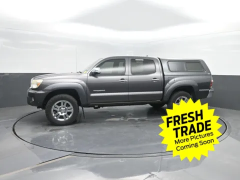 Gray 2013 Toyota Tacoma V6 for sale in Charles City, IA
