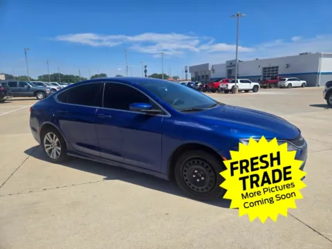 More photos of 2016 Chrysler 200 Limited at Mike Molstead Chevrolet, GMC, IA