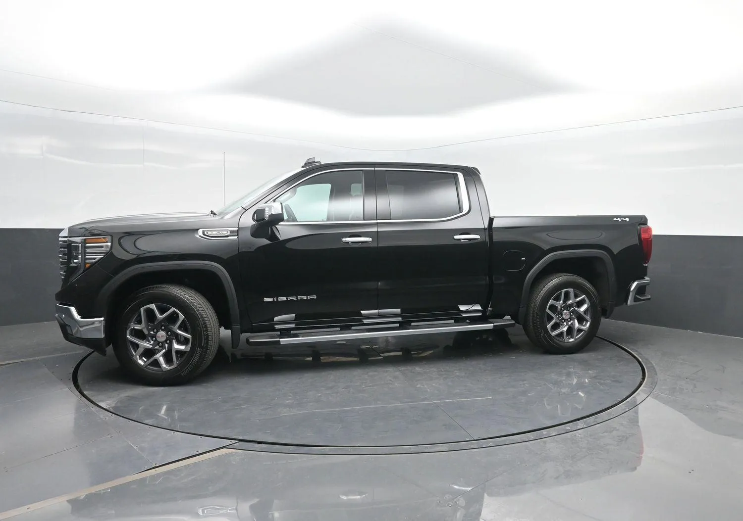 Black 2026 GMC Sierra 1500 SLT for sale in Charles City, IA