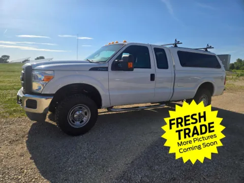 White 2012 FORD F-250 SD XL for sale in Charles City, IA