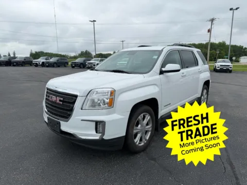 White 2017 GMC Terrain SLE for sale in Charles City, IA