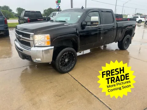 Black 2007 Chevrolet Silverado 2500HD LT w/1LT for sale in Charles City, IA