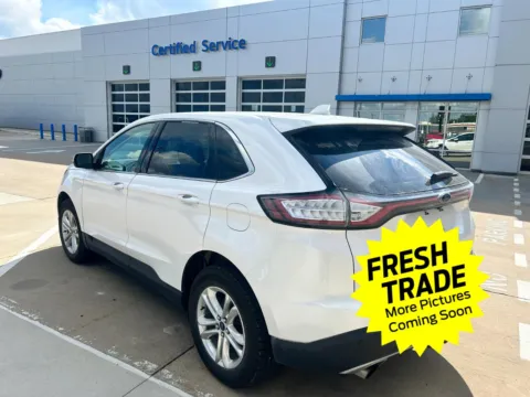 More photos of 2016 Ford Edge SEL at Mike Molstead Chevrolet, GMC, IA