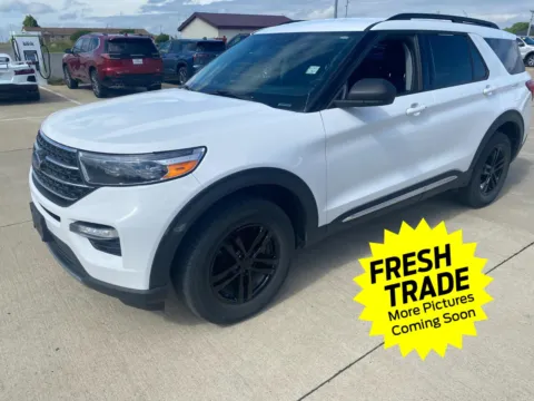 White 2020 Ford Explorer XLT for sale in Charles City, IA