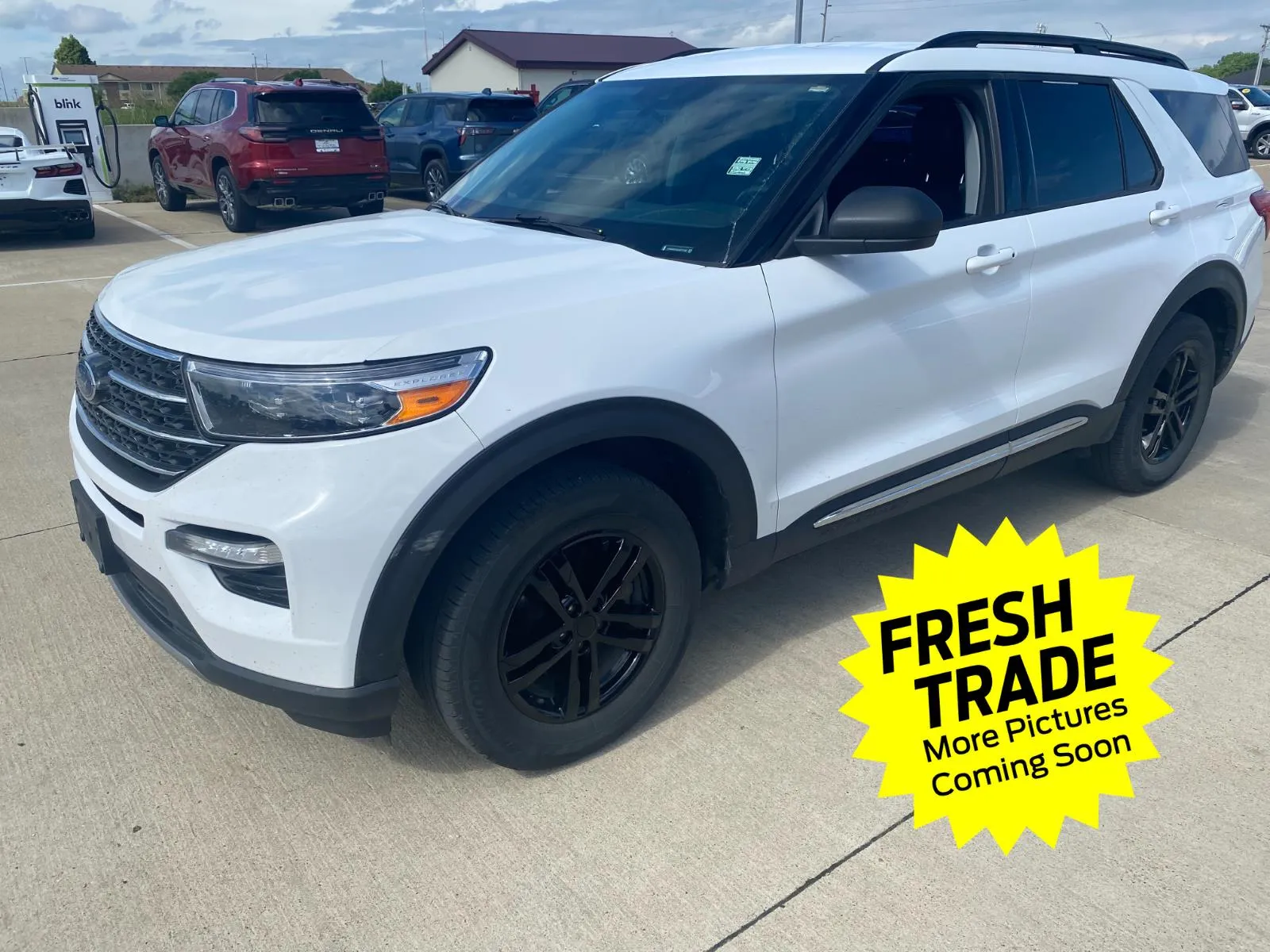 White 2020 Ford Explorer XLT for sale in Charles City, IA