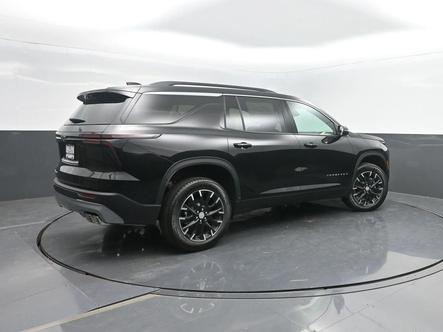 Black 2026 Chevrolet Traverse AWD LT for sale in Charles City, IA