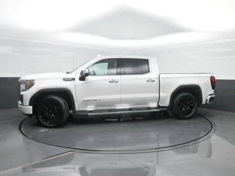 White 2021 GMC Sierra 1500 Denali for sale in Charles City, IA