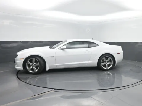 White 2011 Chevrolet Camaro 2SS for sale in Charles City, IA