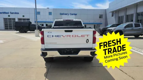 More photos of 2019 CHEVROLET SILVERADO 1500 LT at Mike Molstead Chevrolet, GMC, IA