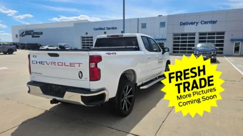 More photos of 2019 CHEVROLET SILVERADO 1500 LT at Mike Molstead Chevrolet, GMC, IA