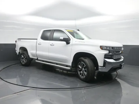 More photos of 2019 Chevrolet Silverado 1500 LT at Mike Molstead Chevrolet, GMC, IA