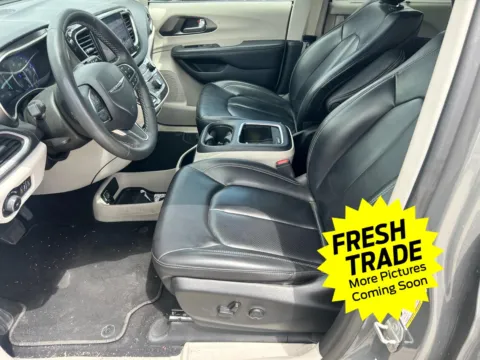 More photos of 2023 CHRYSLER PACIFICA TOURING L FWD at Mike Molstead Chevrolet, GMC, IA