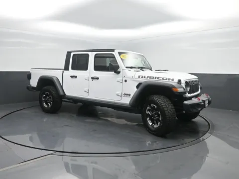 More photos of 2026 Jeep Gladiator Rubicon at Mike Molstead Chevrolet, GMC, IA