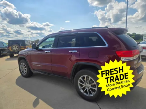 More photos of 2016 Jeep Grand Cherokee Limited at Mike Molstead Chevrolet, GMC, IA