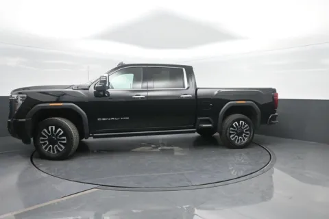 Black 2024 GMC Sierra 2500HD Denali Ultimate for sale in Charles City, IA
