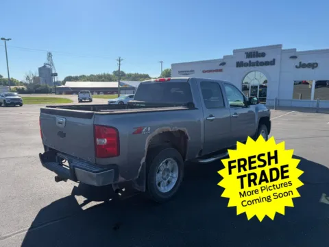 Photos of 2009 CHEVROLET SILVERADO 1500 LT for sale in Charles City, IA at Mike Molstead Chevrolet, GMC