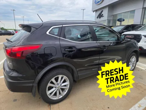 More photos of 2017 NISSAN ROGUE SPORT AWD SV at Mike Molstead Chevrolet, GMC, IA