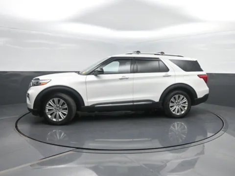 White 2024 Ford Explorer Limited for sale in Charles City, IA