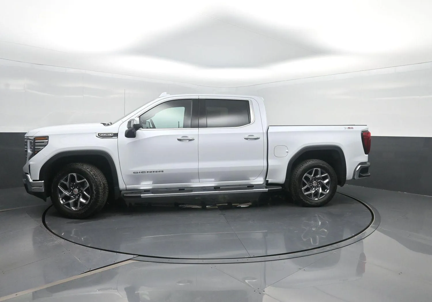 2026 GMC Sierra 1500 SLT for sale in Charles City, IA