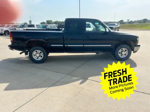 Another view of 2000 Chevrolet Silverado 2500 LT for sale in Charles City, IA at Mike Molstead Chevrolet, GMC