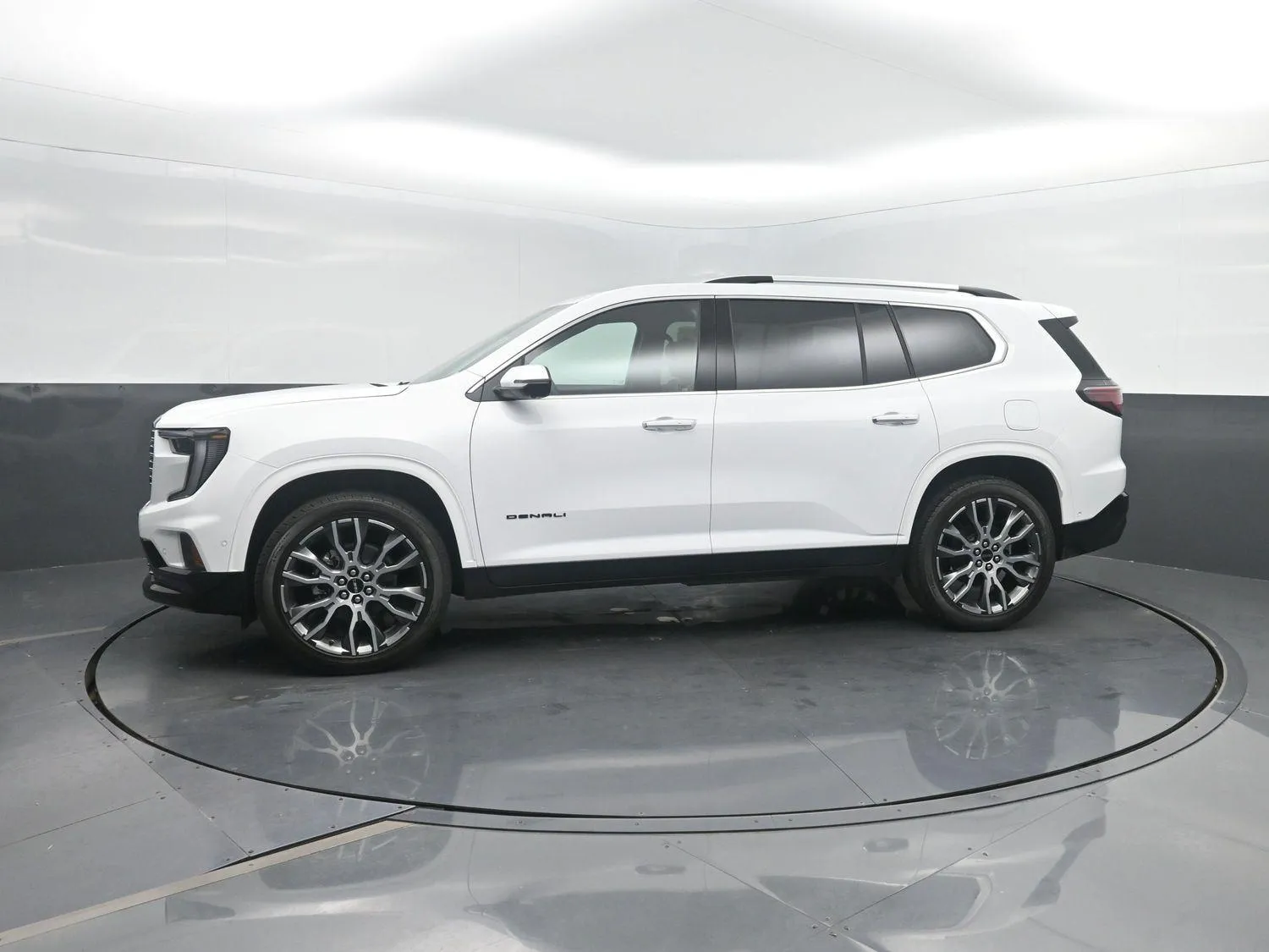 White 2026 GMC Acadia AWD Denali Ultimate for sale in Charles City, IA