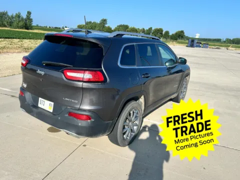 More photos of 2018 Jeep Cherokee Limited at Mike Molstead Chevrolet, GMC, IA