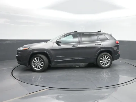 Gray 2018 Jeep Cherokee Limited for sale in Charles City, IA