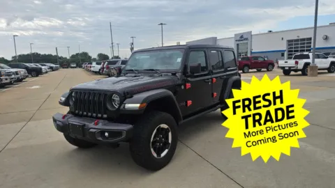 Black 2020 Jeep Wrangler Unlimited Rubicon for sale in Charles City, IA