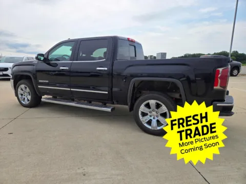 More photos of 2017 GMC Sierra 1500 SLT at Mike Molstead Chevrolet, GMC, IA