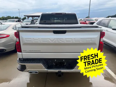 More photos of 2021 Chevrolet Silverado 1500 LT at Mike Molstead Chevrolet, GMC, IA